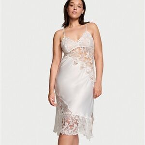 Victoria's Secret Satin Boho Floral Embroidery Midi Slip